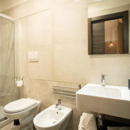 Guest House Centrale 게스트하우스 3*